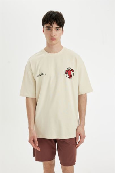 Oversize Fit Keith Haring Licensed Crew Neck Short Sleeve T-Shirt