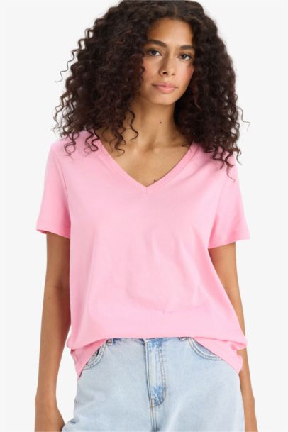 تيشيرت نص كم عادي برقبة V من قطن ممشط