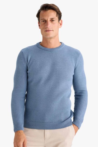 بلوز تريكو قصة عادية بياخة مستديرة