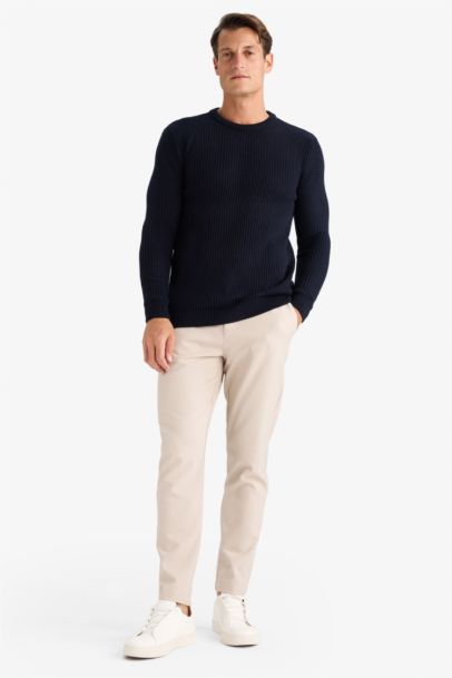 Standard Fit Crew Neck Knitwear Pullover