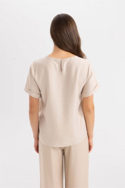 Regular Fit Round Collar Short Sleeve Blouse