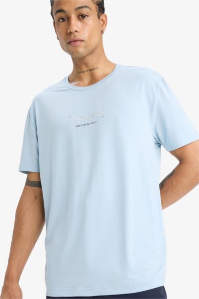 تيشيرت رياضي نص كم قصة عادية مطبوع من DeFactoFit