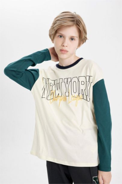 Boy Oversize Fit Crew Neck Long Sleeve T-Shirt