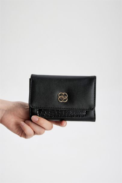 Woman Faux Leather Wallets