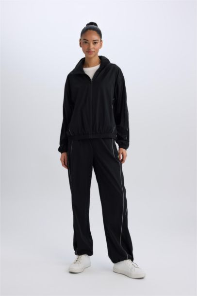DeFactoFit Pocketed Woven Wide Leg Trousers