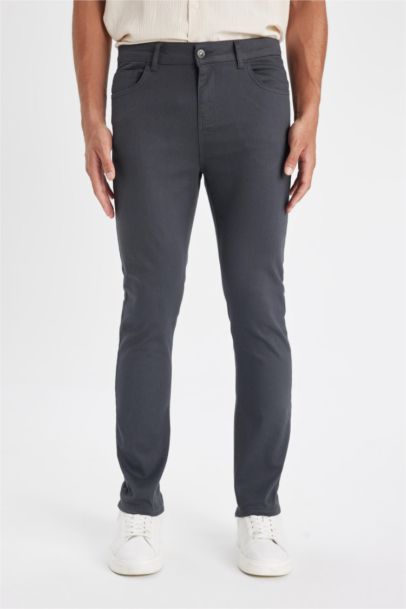 Брюки приталенного узкого кроя