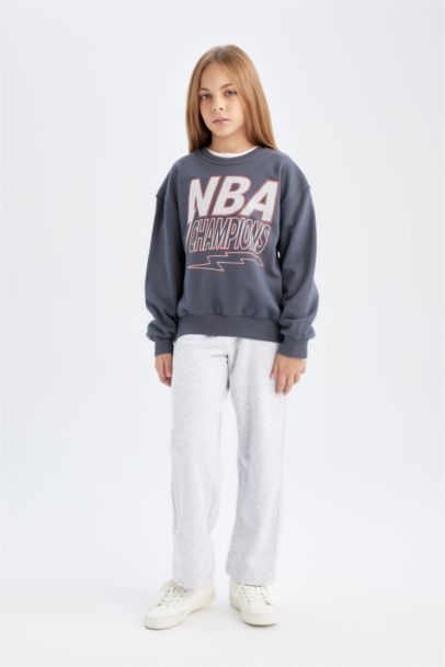 NBA Wordmark Oversize Geniş Kalıp Bisiklet Yaka Sweatshirt Kız Çocuk