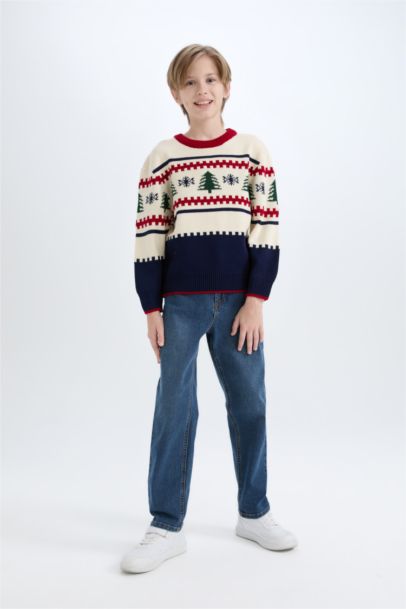 بلوفر تريكو قصة عادية برقبة مستديرة