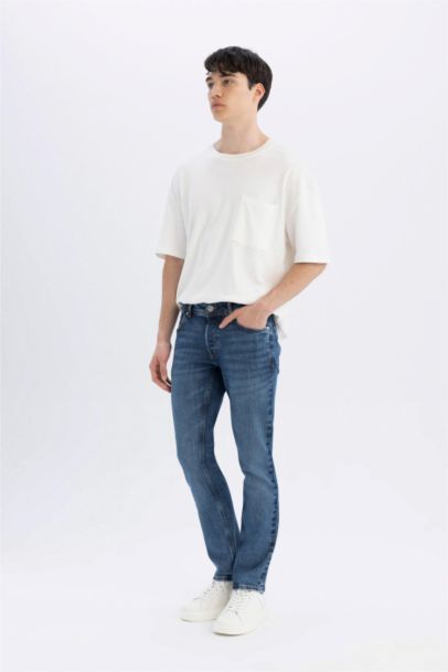 Pedro Slim Fit Normal Waist Narrow Leg Jeans