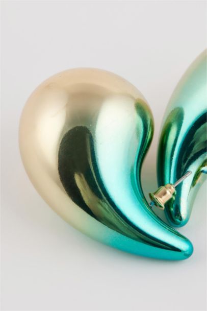 تراجي نسائي على شكل قطرة