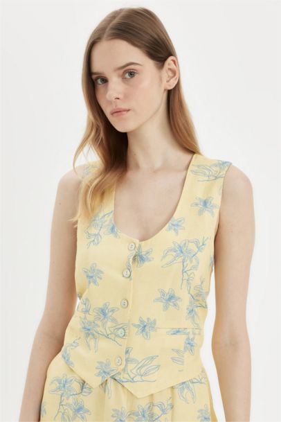 Slim Fit V-Neck Linen Blended Vest