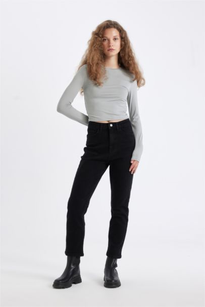 Fitted Vücuda Oturan Bisiklet Yaka Basic Düz Uzun Kollu Tişört