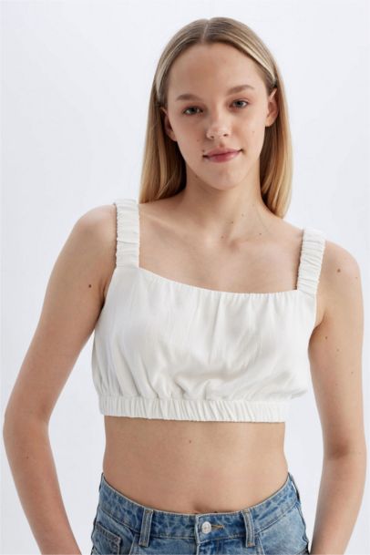 Strapless Sleeveless Blouse