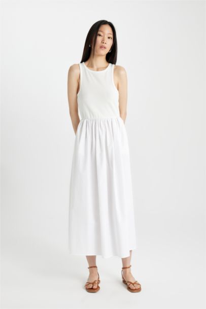 Платье макси с круглым вырезом