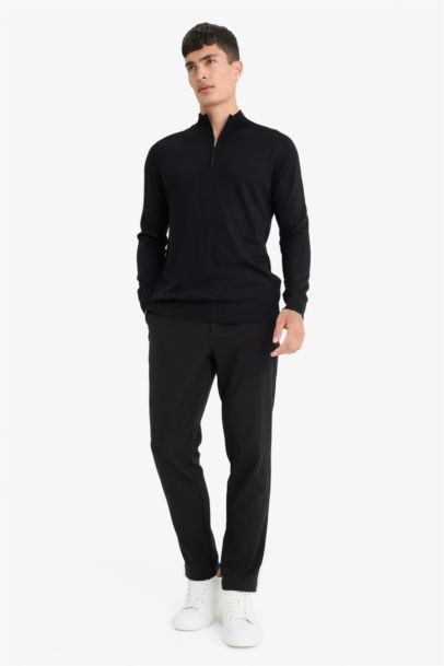 بلوفر تريكو قصة عادية بياقة نص سوسته