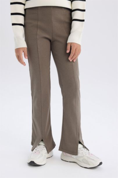 ليجن بناتي برجل واسع مضلع بفتحة من الرجل