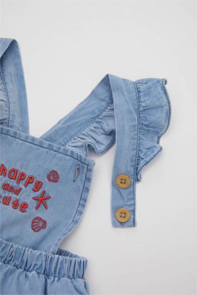 Ensemble de t-shirt et salopette en jean brodé pour bébé fille