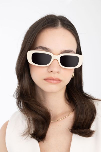 Woman Rectangular Sunglasses