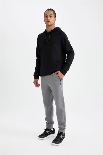 Slim Fit Flexible Leg Sports Sweatpants
