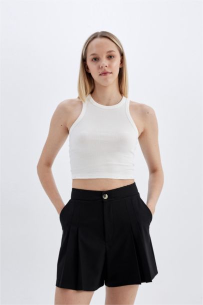 Regular Fit High Waist Short Leg Shorts