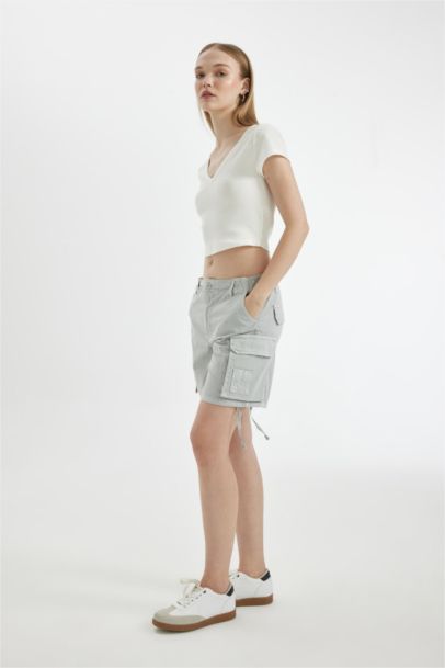 شورت قصير جبردين قصة عادية بخصر عادي