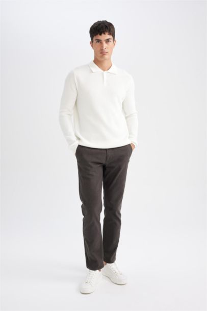 Regular Fit Pocketed Straight Leg Chino Pants