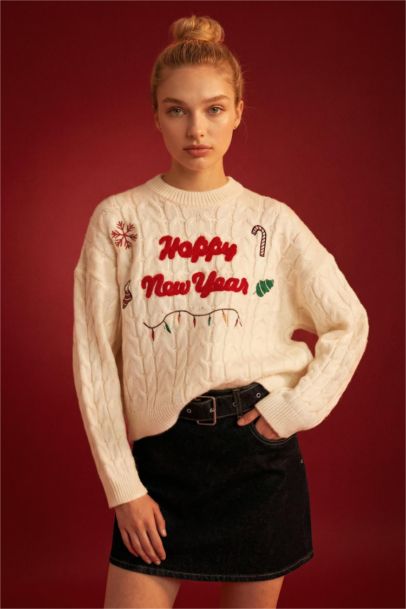 Pull Tricot Col rond Un Délai Similaire