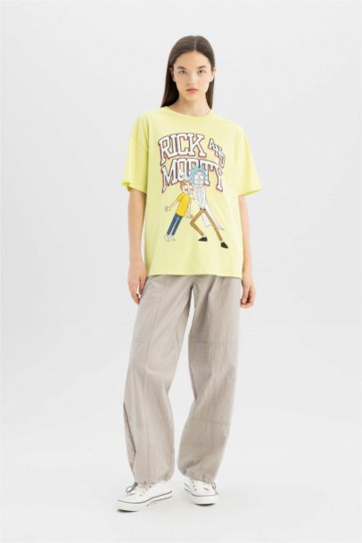 Rick and Morty Oversize Fit Crew Neck T-Shirt