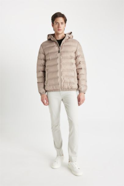 قمصلة نفخ سليم فيت بجيب بسحاب مقاوم للماء