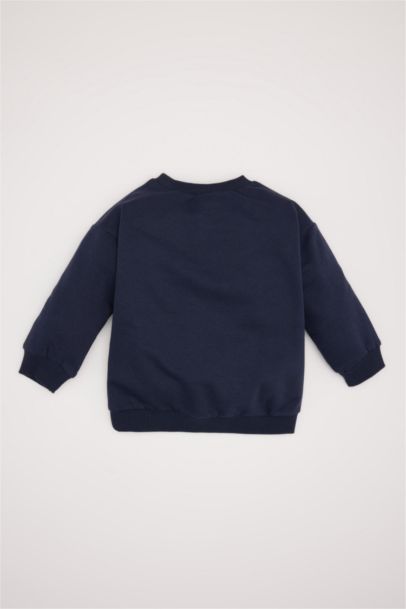 سويت شيرت ولادي قصة عادية مطبوع