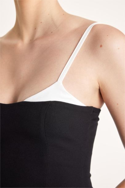 Bodycon Strappy Mini Black Flash Dress