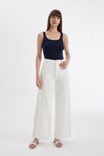 بلوزة مخططة سليم مضلع برقبة دائرية