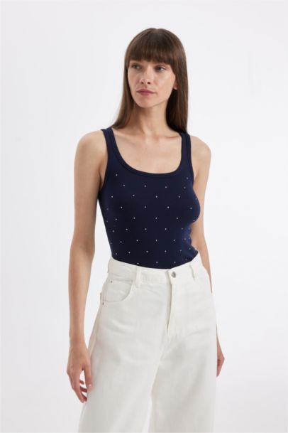 بلوزة مخططة سليم مضلع برقبة دائرية