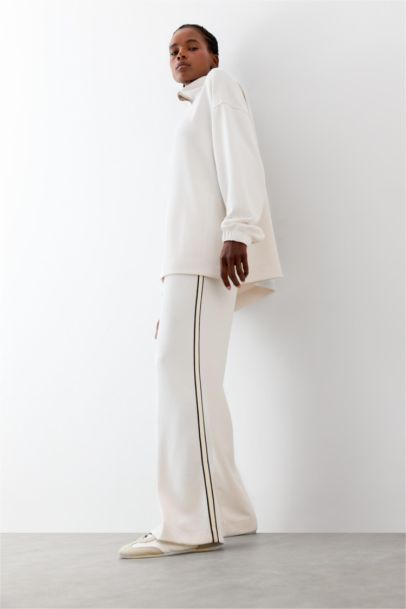 بنطرون بجامة رياضي برجل واسع وايد ليج من DeFactoFit