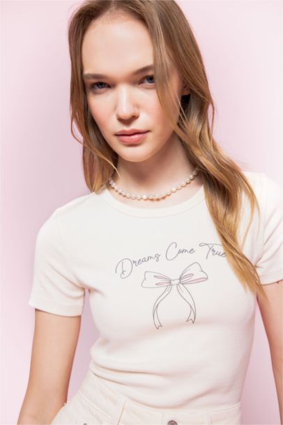 Fitted Crew Neck Printed Ribana Short Sleeve T-Shirt