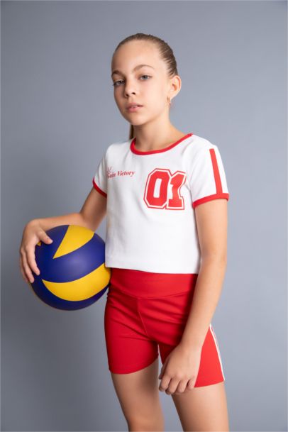 تيشيرت كروب مضلع بطبعة شعار بياخة مستديرة