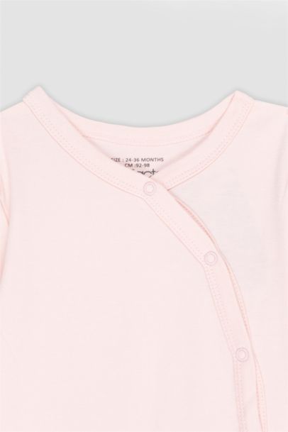 جمبسوت بيبي بناتي حديثي الولادة بطبعة قلب - قطعتين