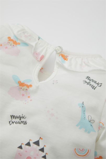 طقم بيجاما بيبي بناتي ممشط قصة عادية - قطعتين