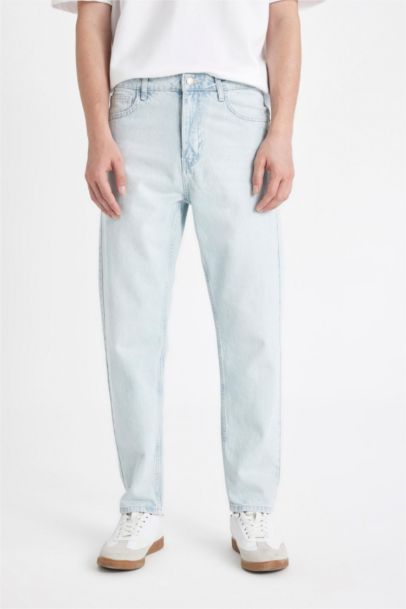 90's Slim Fit High Waist Ripped Detailed Jeans