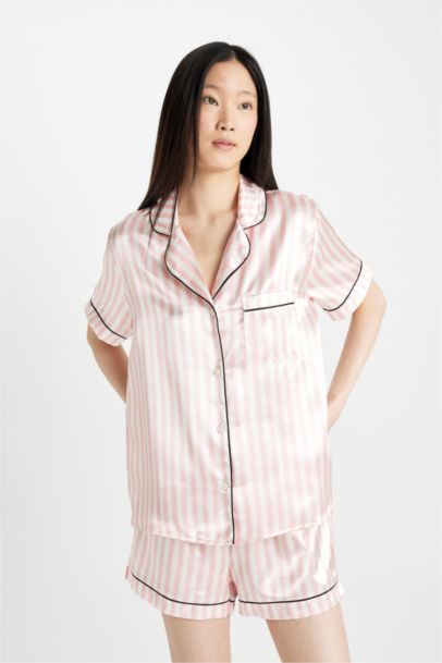 Pijama Takımı Regular Fit Saten Kısa Kollu Üst Şort-Fall in Love