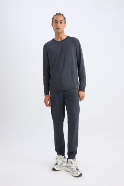 Sporcu Jogger Eşofman Altı Standart Fit Beli Bağcıklı Basic Düz Lastikli Paça Cepli