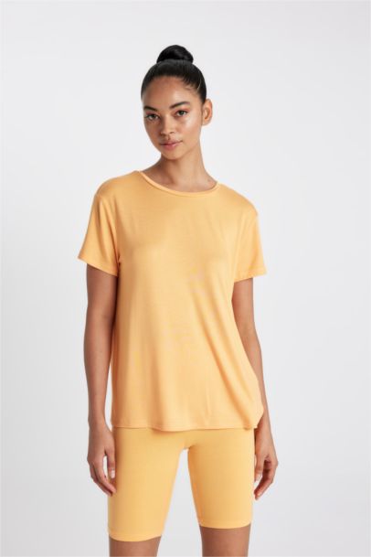 T-shirt de sport basique à col rond et manches courtes Coupe standard