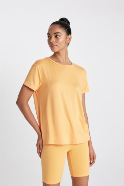 T-shirt de sport basique à col rond et manches courtes Coupe standard