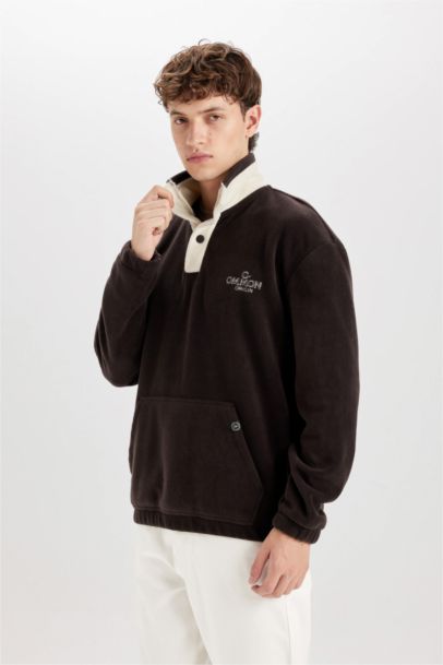 Boxy Fit Snap Closure Stand Collar Polar Sweatshirt