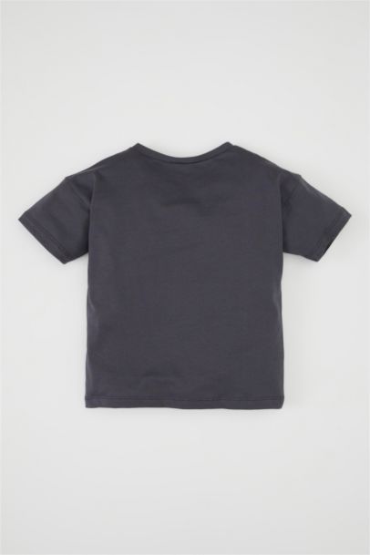 تيشيرت بناتي قصة عادية بياخة مستديرة من ليلو وستيتش