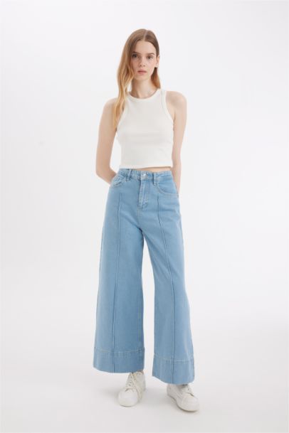 Slim Fit Camisole Crew Neck 2 Piece Tank Top