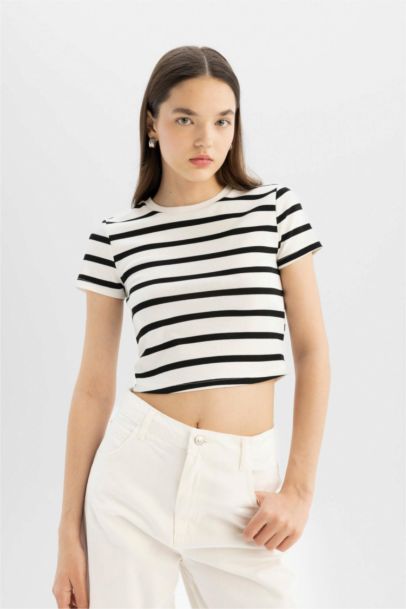 طقم 2 تيشيرت أساسي نص كم