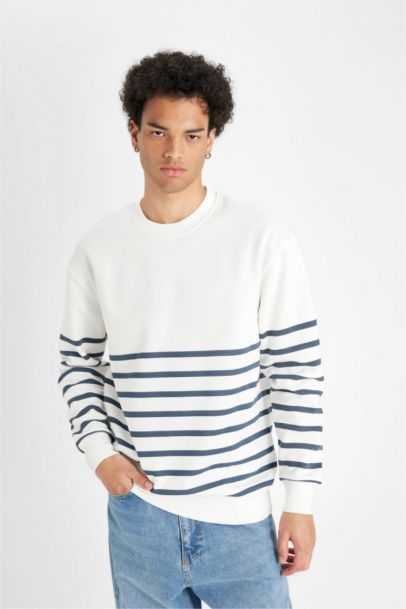 سويت شيرت اولادي مخطط قصة مريحة برقبة مستديرة