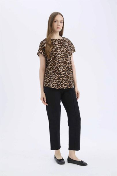 بنطرون جوجر فيت برجل عادي