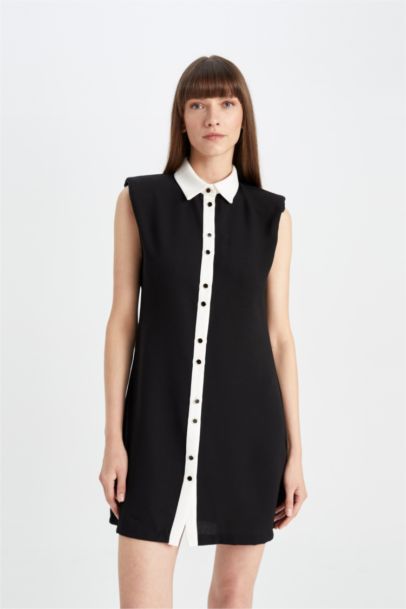 Mini Robe Tissée à Manches Courtes